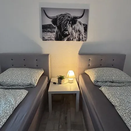 Am Kanonenberg 2 דירה *